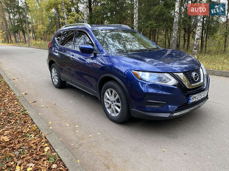 Позашляховик / Кросовер Nissan Rogue 2017 в Сумах