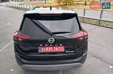 Внедорожник / Кроссовер Nissan Rogue 2021 в 