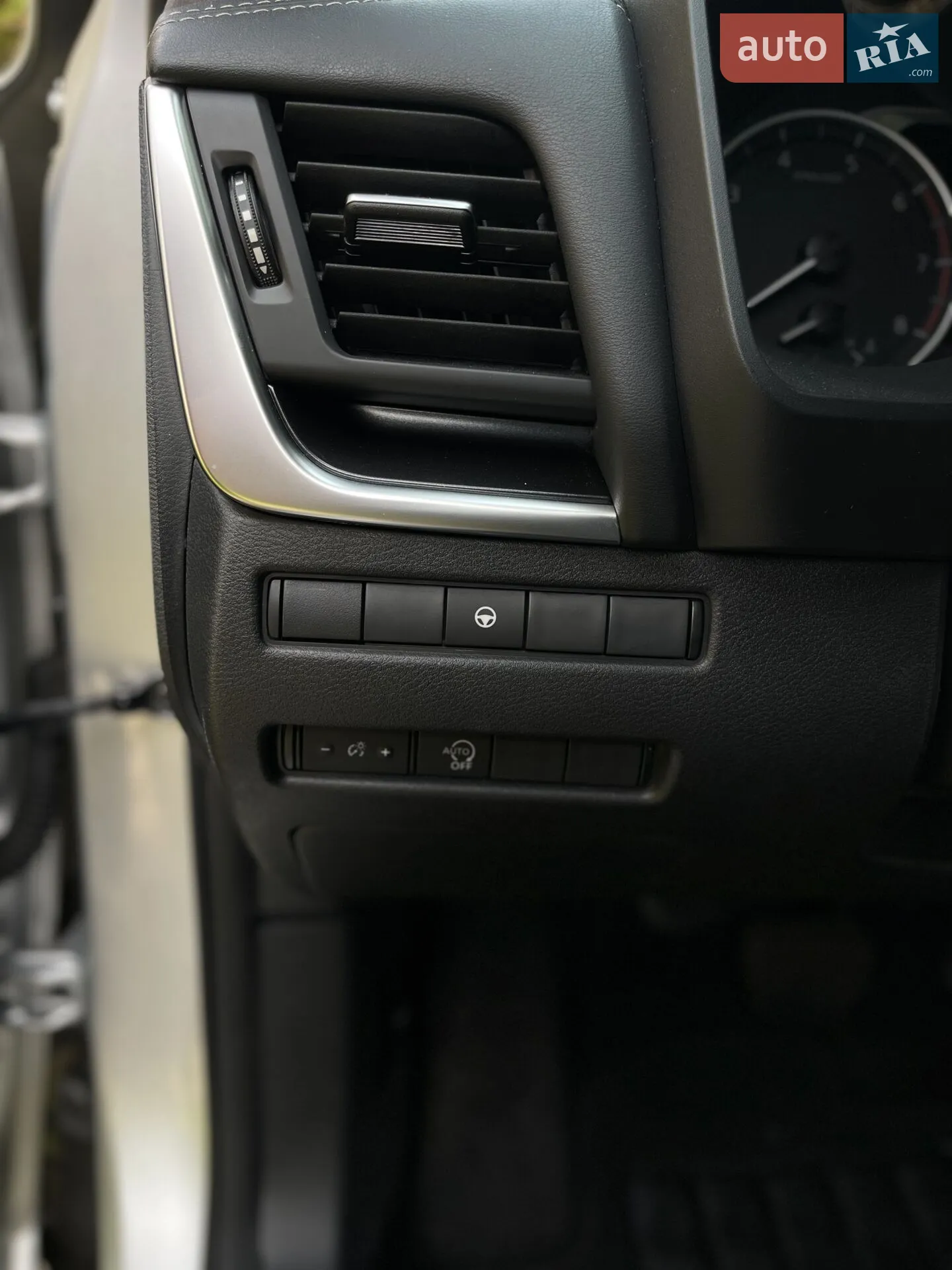 2023 Nissan Rogue - мініатюра 39