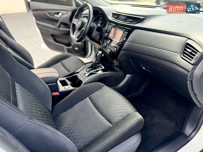 Позашляховик / Кросовер Nissan Rogue 2017 в Кам'янець-Подільському фото 21 Позашляховик / Кросовер Nissan Rogue 2017 в Кам'янець-Подільському