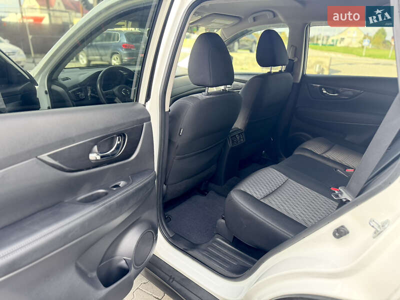 Позашляховик / Кросовер Nissan Rogue 2017 в Кам'янець-Подільському фото 22 Позашляховик / Кросовер Nissan Rogue 2017 в Кам'янець-Подільському