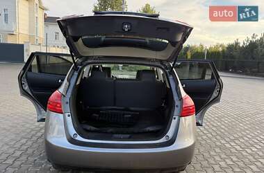 Внедорожник / Кроссовер Nissan Rogue 2015 в 
