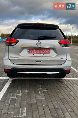 Позашляховик / Кросовер Nissan Rogue 2019 в 