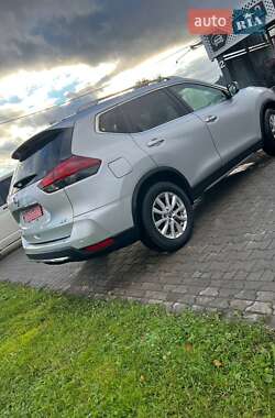Позашляховик / Кросовер Nissan Rogue 2019 в 