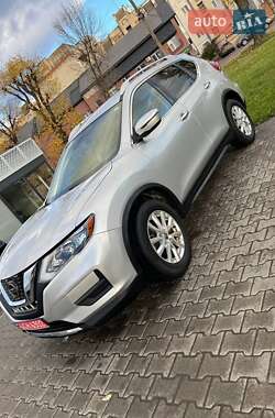 Позашляховик / Кросовер Nissan Rogue 2019 в 