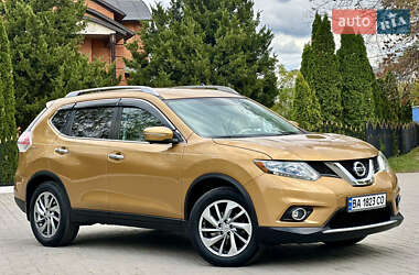 Внедорожник / Кроссовер Nissan Rogue 2014 в 