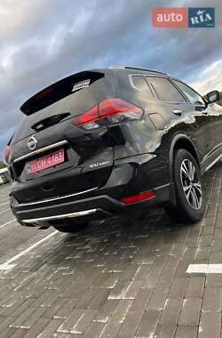 Внедорожник / Кроссовер Nissan Rogue 2019 в 