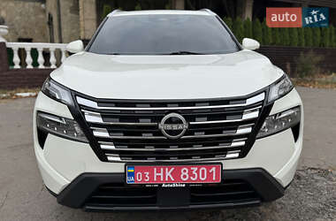 Внедорожник / Кроссовер Nissan Rogue 2021 в 