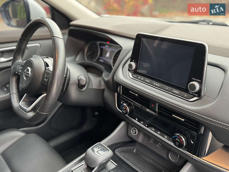 Позашляховик / Кросовер Nissan Rogue 2021 в Харкові