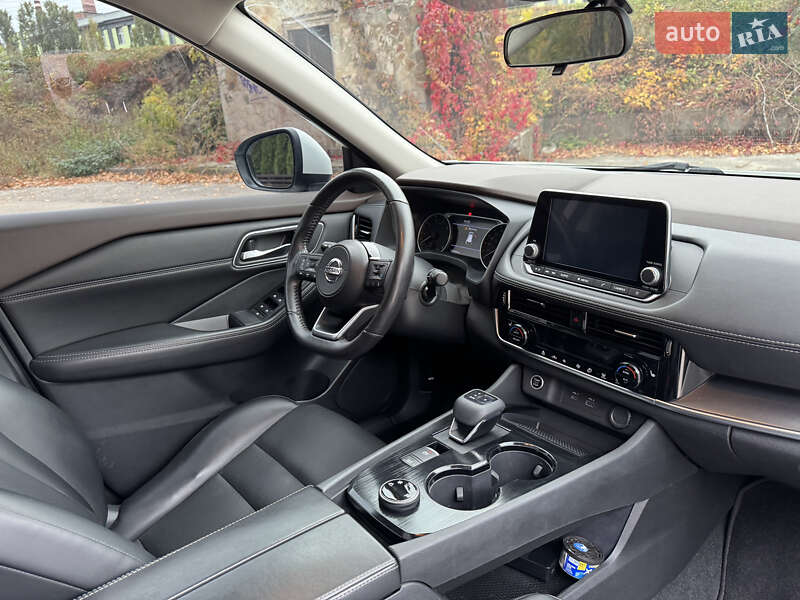 Позашляховик / Кросовер Nissan Rogue 2021 в Харкові