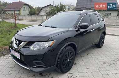 Внедорожник / Кроссовер Nissan Rogue 2016 в Остроге