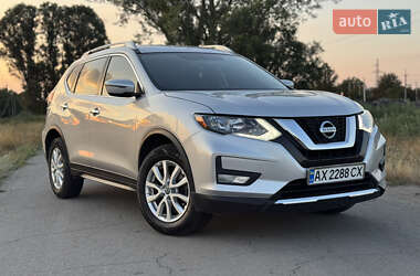 Позашляховик / Кросовер Nissan Rogue 2016 в Дніпрі