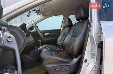 Внедорожник / Кроссовер Nissan Rogue 2015 в 