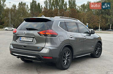 Позашляховик / Кросовер Nissan Rogue 2017 в  фото 8 Позашляховик / Кросовер Nissan Rogue 2017 в