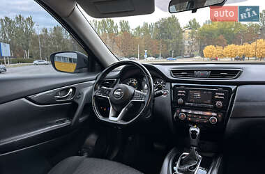 Позашляховик / Кросовер Nissan Rogue 2017 в  фото 20 Позашляховик / Кросовер Nissan Rogue 2017 в