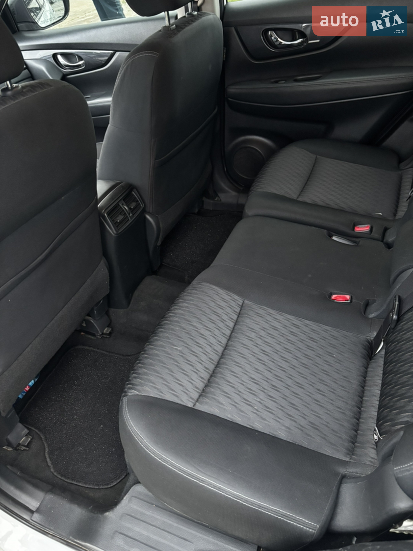 2018 Nissan Rogue - мініатюра 17