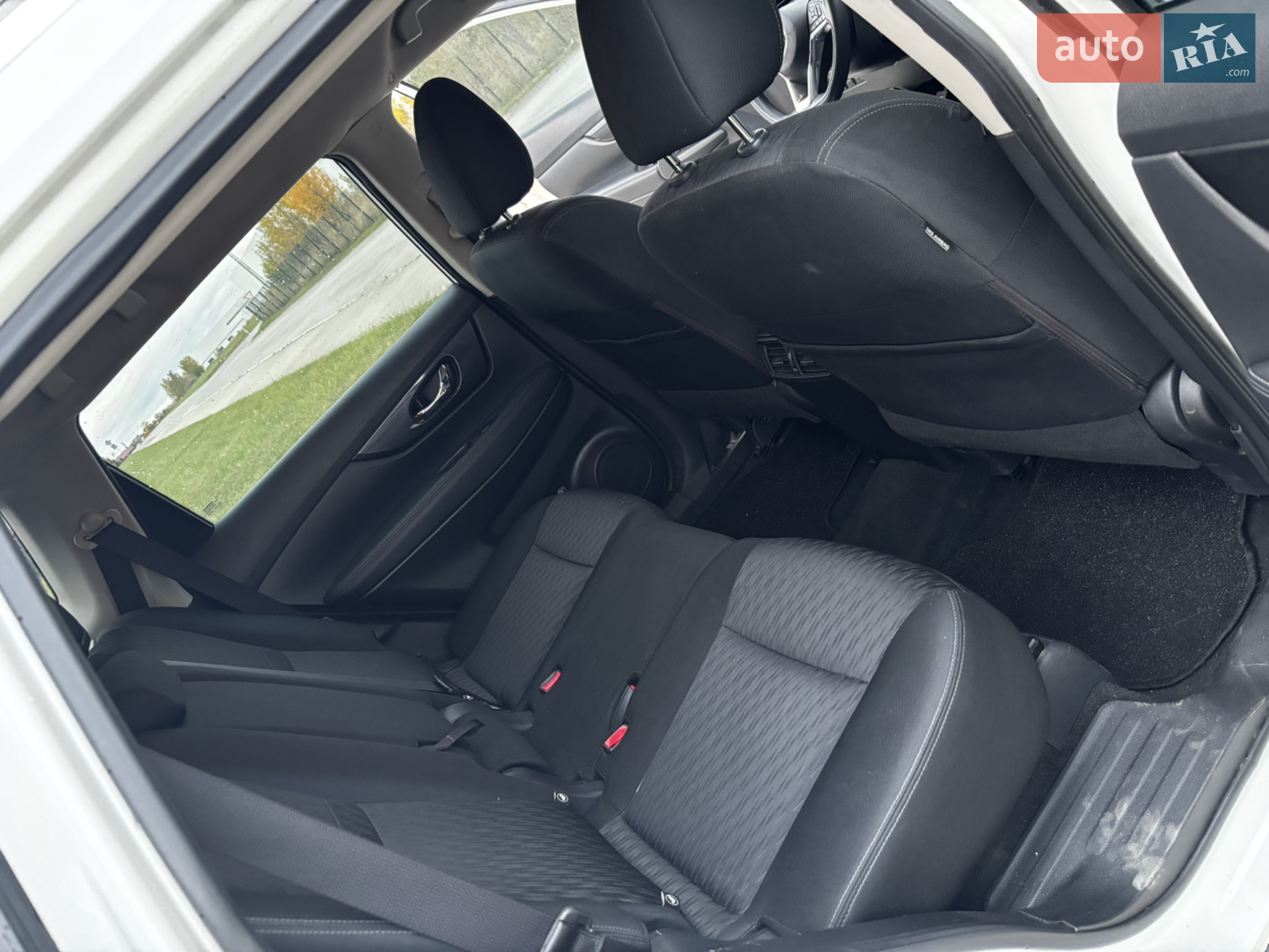 2018 Nissan Rogue - мініатюра 23