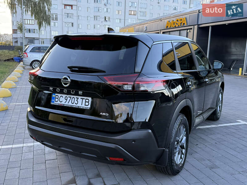 Внедорожник / Кроссовер Nissan Rogue 2021 в Шептицькому