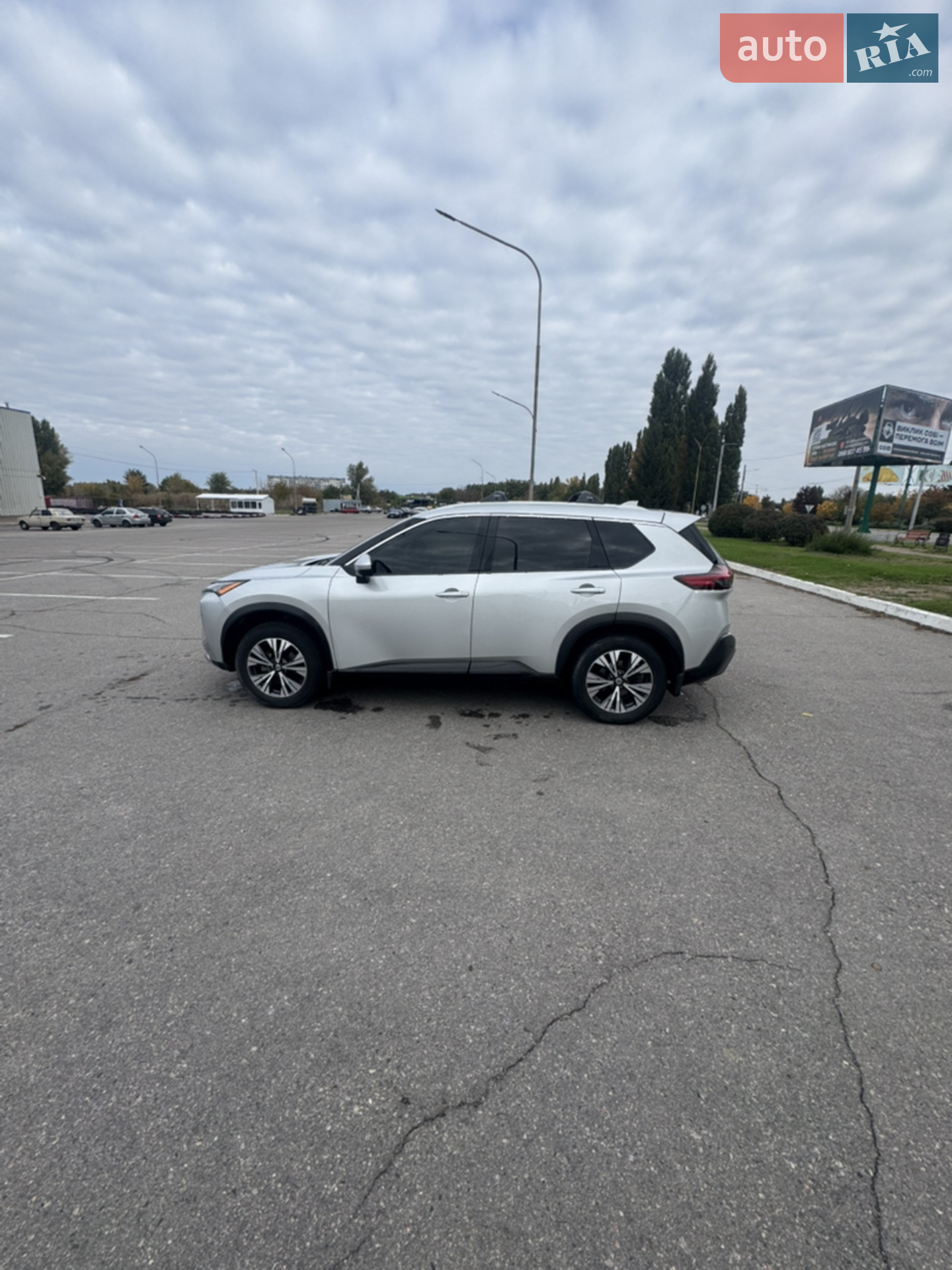 2021 Nissan Rogue - мініатюра 8