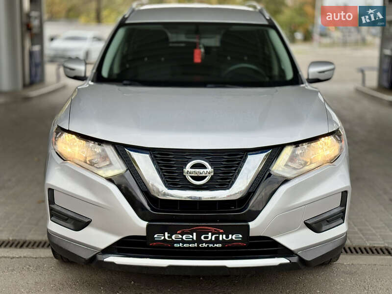Внедорожник / Кроссовер Nissan Rogue 2016 в Николаеве