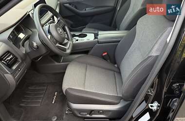 Внедорожник / Кроссовер Nissan Rogue 2022 в 