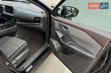 Внедорожник / Кроссовер Nissan Rogue 2022 в 