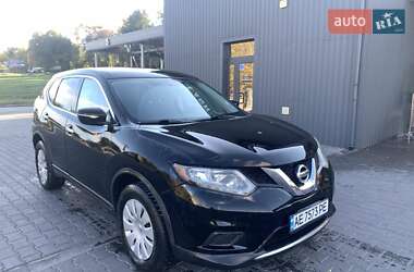 Внедорожник / Кроссовер Nissan Rogue 2015 в 