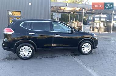 Внедорожник / Кроссовер Nissan Rogue 2015 в 