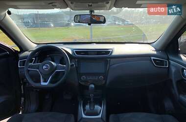 Внедорожник / Кроссовер Nissan Rogue 2015 в 