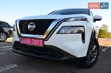 Внедорожник / Кроссовер Nissan Rogue 2021 в 