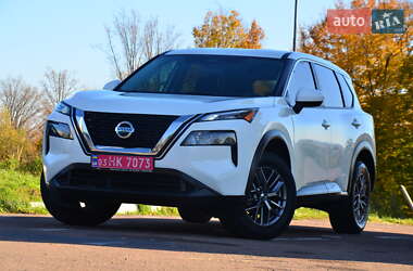 Внедорожник / Кроссовер Nissan Rogue 2021 в 