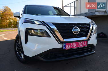 Внедорожник / Кроссовер Nissan Rogue 2021 в 