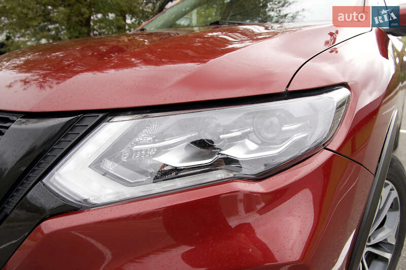 Позашляховик / Кросовер Nissan Rogue 2018 в Києві