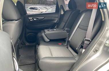 Внедорожник / Кроссовер Nissan Rogue 2018 в 