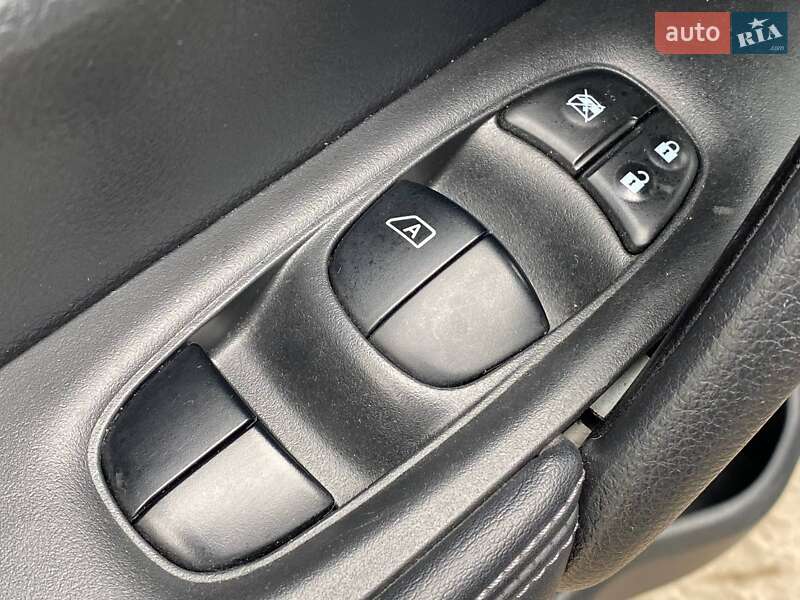 Позашляховик / Кросовер Nissan Rogue 2018 в Києві фото 24 Позашляховик / Кросовер Nissan Rogue 2018 в Києві