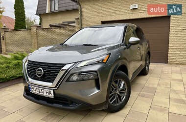 Позашляховик / Кросовер Nissan Rogue 2020 в Києві