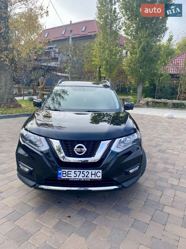 Позашляховик / Кросовер Nissan Rogue 2017 в Миколаєві фото 2 Позашляховик / Кросовер Nissan Rogue 2017 в Миколаєві