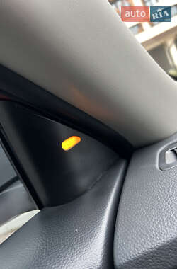 Внедорожник / Кроссовер Nissan Rogue 2017 в 