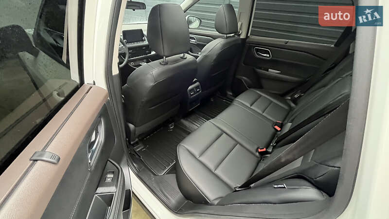 Позашляховик / Кросовер Nissan Rogue 2021 в Білій Церкві