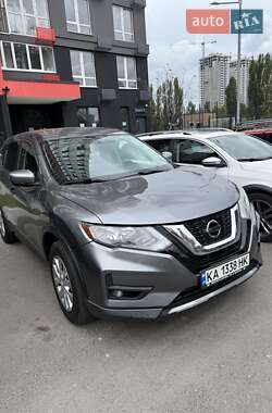 Позашляховик / Кросовер Nissan Rogue 2018 в Києві