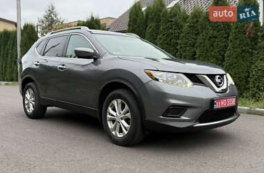 Позашляховик / Кросовер Nissan Rogue 2016 в  фото 2 Позашляховик / Кросовер Nissan Rogue 2016 в