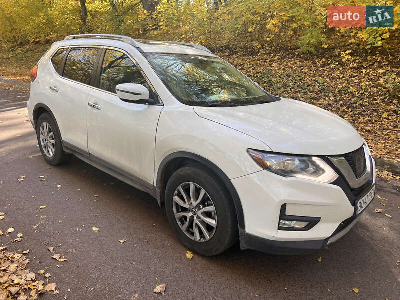 Позашляховик / Кросовер Nissan Rogue 2017 в Тернополі фото 4 Позашляховик / Кросовер Nissan Rogue 2017 в Тернополі