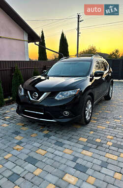 Внедорожник / Кроссовер Nissan Rogue 2015 в Монастырище