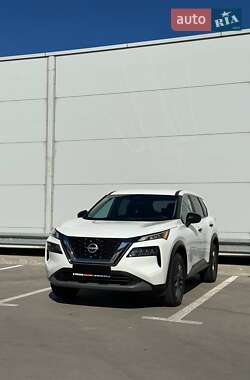 Внедорожник / Кроссовер Nissan Rogue 2023 в 