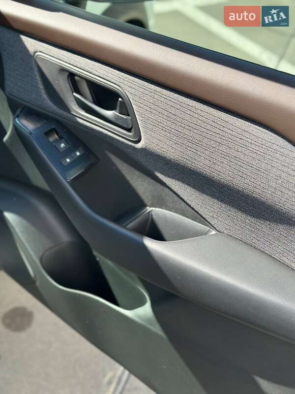 Позашляховик / Кросовер Nissan Rogue 2023 в Києві фото 33 Позашляховик / Кросовер Nissan Rogue 2023 в Києві