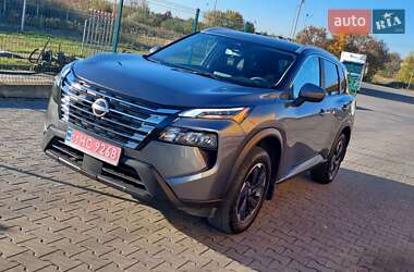 Внедорожник / Кроссовер Nissan Rogue 2024 в Луцке