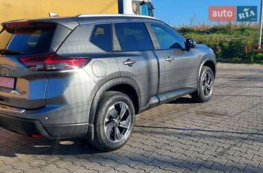 Внедорожник / Кроссовер Nissan Rogue 2024 в 