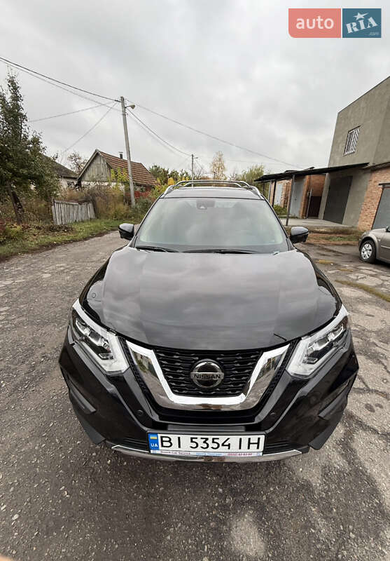 Внедорожник / Кроссовер Nissan Rogue 2019 в Миргороде