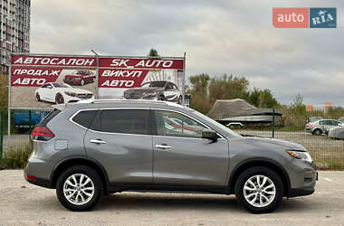 Внедорожник / Кроссовер Nissan Rogue 2020 в 