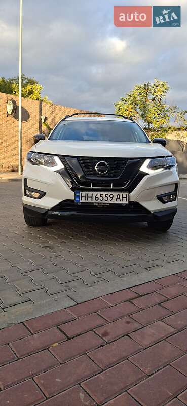 Внедорожник / Кроссовер Nissan Rogue 2018 в Одессе